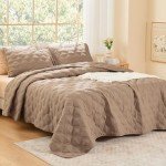 Litanika Taupe Queen Quilt Bedding Set