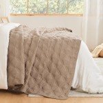 Litanika Taupe Queen Quilt Bedding Set