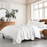 Cozy Queen Size Cotton Quilt Set with Shams