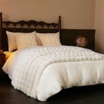 Soft Faux Fur Throw Blanket for Cozy Comfort