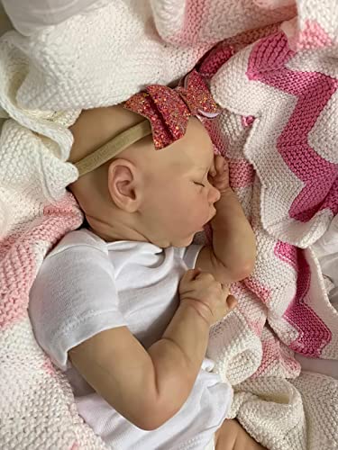 18" Lifelike Reborn Baby Doll with Visible Veins