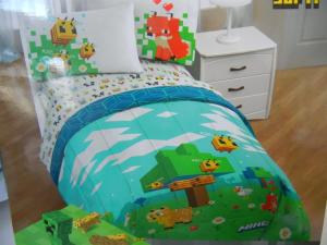 NIP MINECRAFT 4 PIECE TWIN REVERSIBLE COMFORTER SHEET SET BRAND NEW