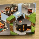 NEW LEGO Minecraft Nether Bastion 21185 Building Set 300 Pcs Piglin Magma Cube