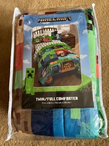 Minecraft Twin/Full  Reversible Comforter 72" X 86" New