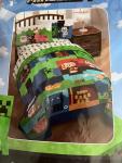 Minecraft Twin/Full  Reversible Comforter 72" X 86" New