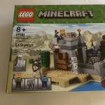LEGO Minecraft: The Desert Outpost (21121)!! NIB Sealed