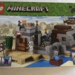 LEGO Minecraft: The Desert Outpost (21121)!! NIB Sealed