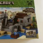 LEGO Minecraft: The Desert Outpost (21121)!! NIB Sealed