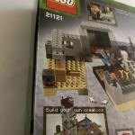 LEGO Minecraft: The Desert Outpost (21121)!! NIB Sealed