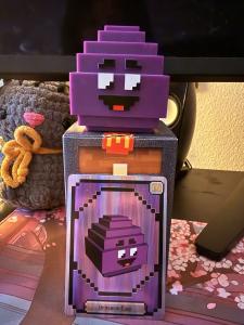 Minecraft McDonald’s GRIMACE EGG with UNUSED Skin code And Holographic Card Box
