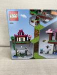 Lego Minecraft The Training Grounds Building Set w/ Mini figures 21183