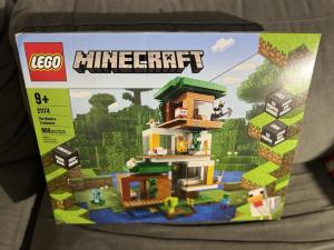 LEGO Minecraft: The Modern Treehouse 21174 Brand New Factory Sealed Retired Set