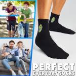 Fortnite Pack of 4 Socks, Gamer Gifts for Boys, Teens, Men, Novelty Socks for School, Christmas, Secret Santa Gifts for Him (5/9 US, Black)