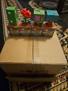 MINECRAFT BLOOM BLOCKS SET OF 4 FIGURES  **NEW 2025**