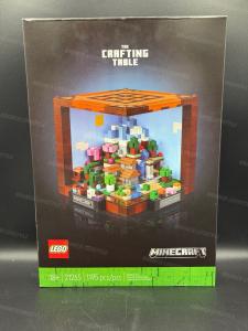 LEGO Minecraft The Crafting Table Collectible Video Game Building Set 21265