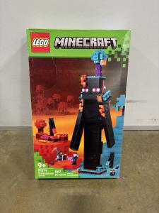LEGO Minecraft The Enderman Tower 21279 (867 pieces) New, Unopened, Damaged Box