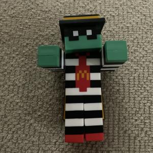 MCDONALD’S MINECRAFT MOVIE ADULT MEAL TOY ZOMBIE HAMBURGLAR & UNUSED CODE CARD
