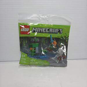 LEGO Minecraft: The Lush Cave Fight (30705) *New* *Sealed*
