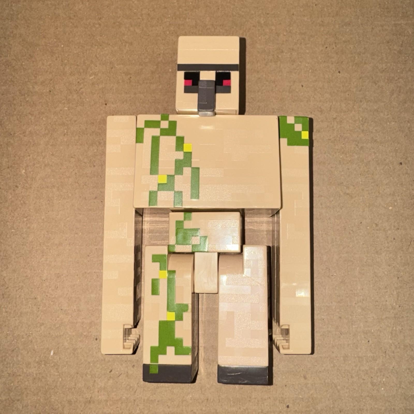 2016 Mattel Minecraft Iron Golem 6 1/2” Action Figure Attack Action Toy RARE