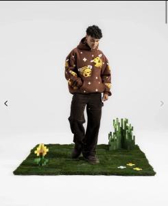 BRAND NEW Official Cool Shirtz x Minecraft Bee Hoodie Size XL