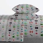 Minecraft Monster Hunters 5 Piece Queen Bed Set - Includes Reversible Comfort...