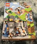 LEGO Minecraft: The First Adventure 21169 New Sealed Slightly Damaged Box