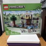 NEW LEGO Minecraft Minecraft Wolf Stronghold 21261