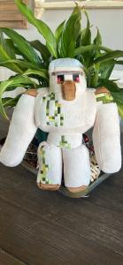 Minecraft Iron Golem Plush Toy - NWT USA - Perfect Toy or Gift for Kids!