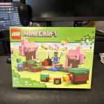 LEGO Minecraft The Cherry Blossom Garden 21260 Complete Set 304 Pieces Zombie