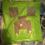 VeryCool x Minecraft Bee Hooded Men's Hoodie XL Regular Size Gamer Theme