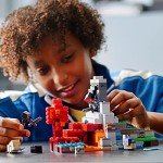 Lego Minecraft Devastated Portal Set 21172