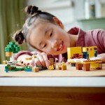 LEGO Minecraft Bee Cottage Building Set for Kids