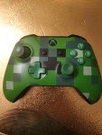 Microsoft Xbox One Minecraft Creeper Green Wireless Controller TNT (For Repair)