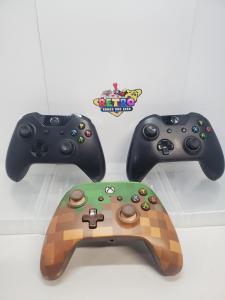 *Parts/Repair* 3 Microsoft Xbox One Controller Lot. Minecraft / Model 1697