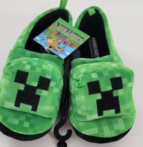 Minecraft Boys Size 5/6 Cozy Slippers