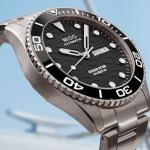 MIDO Ocean Star 200C Titanium - Swiss Automatic Diving Watch for Men - 42.5mm Stainless Steel Case - Rotating Ceramic Bezel - Black Wave-Design Dial with Day,Date Calendar - Stainless Steel Bracelet - M0424304405100