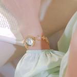 Gosasa Vintage Gold Watch for Women Hollow Four Leaf Chain Bracelet Dainty Small Ladies Dress Quartz Watch Waterproof Luxury Gift (Gold)