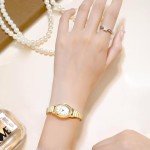 CNYXCN Women's Gold Easy-Read Analog Watch