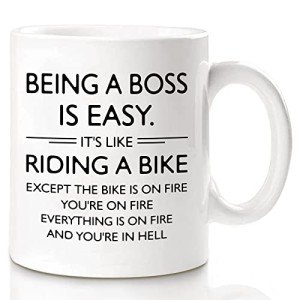 Shqiueos Funny Boss Gifts for Women Men Mug 11 Oz, Boss Day Appreciation Gifts, Bosses Office Present, Coworkers Leader Principal Christmas Coffee Cup