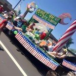 4th of July Decorations 4 Pack 40Ft Tinsel Foil Fringe Garland Streamers Hanging Red White Blue Fringe Backdrop Banner for Parade Floats Decor 4th of July America Patriotic Day Memorial Day
