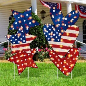 Yalikop 2 Pcs 4th of July Yard Signs Patriotic Yard Decor with Stakes 11.3 x 31.5" Independence Day Outdoor Decorations Red White Blue Star Heart Shaped Sign with LED String Lawn Decorations