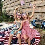 Gushijieju 4th of July Party Accessories American Flag Sunglasses Red White and Blue USA Glasses 4th of July Decorations Photobooth Props for Patriotic Party in the USA Favors Decorations 8Pcs