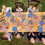 PhyLence 100 Pcs 4th of July Patriotic Tableware Set - Disposable American Flag Dinnerware with Glitter Paper Plates, Napkins, Forks for Independence Day, Memorial Day, Veterans Day BBQ - Serves 25