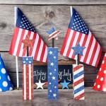 COCHIE 4th of July Decorations Set, Red White Blue Decor, Wooden Patriotic Memorial Day Tiered Tray Decor, Labor Day Decorations, Fourth of July Decoration for Home Office Table (Flag Shinny)