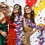 Shappy 90 ft 6 Rolls Red White and Blue Garland Patriotic Tinsel Garland Independence Day Glitter Metallic Twist Wedding Summer Birthday Party Indoor Outdoor Hanging Home Decor