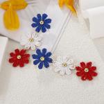 RUOFFETA Raffia Daisy Flower Earrings, Raffia Straw Wrapped Daisy Drop Dangle Earrings Summer Tropical Beach Jewelry(Red, White and Blue)