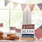 Christian 4th of July Patriotic Decorations Gifts for Independence Day Decor, God Bless America Farmhouse Desk Table Decor Acrylic Plaque with Wooden Stand, Memorial Day Red White and Blue Art Decor