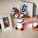 DN DECONATION 4th of July Centerpiece for Tables Red White and Blue Patriotic Flowers Decorations with Gnome Vase, Resin Gnome Hat Vase, Shiny Star Berries Flowers for Independence Day Memorial Day
