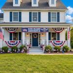 Tingjoo 250th-Anniversary God Bless America Banner 118 x 20 Inch 4th of July Outdoor Decor Large 250th Anniversary Banner USA Anniversary Yard Sign Patriotic Decor for Porch Balcony Backyard Garden