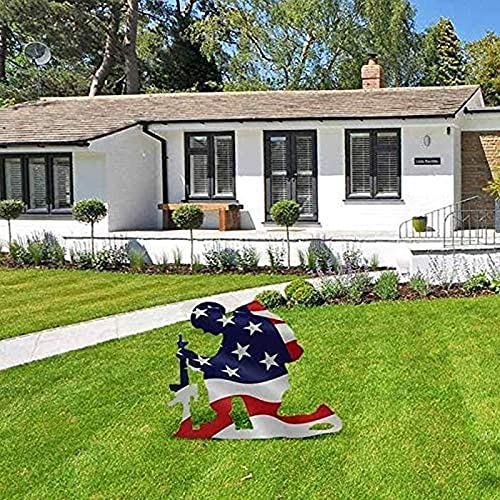 Patriotic Lawn Sign for July 4th - 22cm